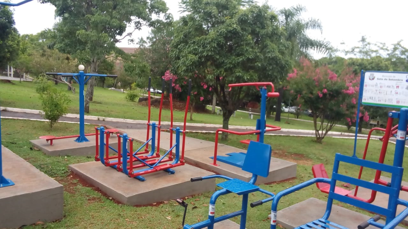 SETE DE SETEMBRO INSTALA ACADEMIA AO AR LIVRE